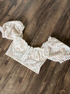 Floral Puff-Sleeve Crop Top in Cream and Orange